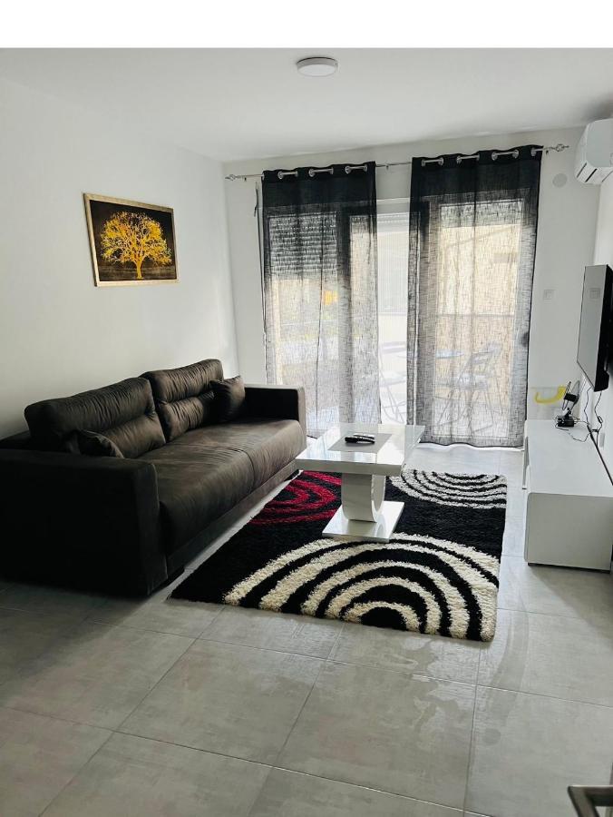 Apartmani K&V Велико-Градиште Экстерьер фото